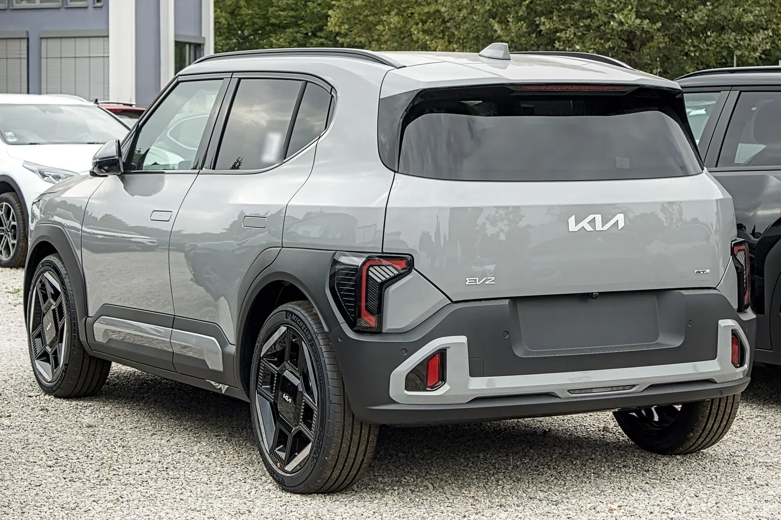 Kia EV2 GT-Line gris vu de l’arrière